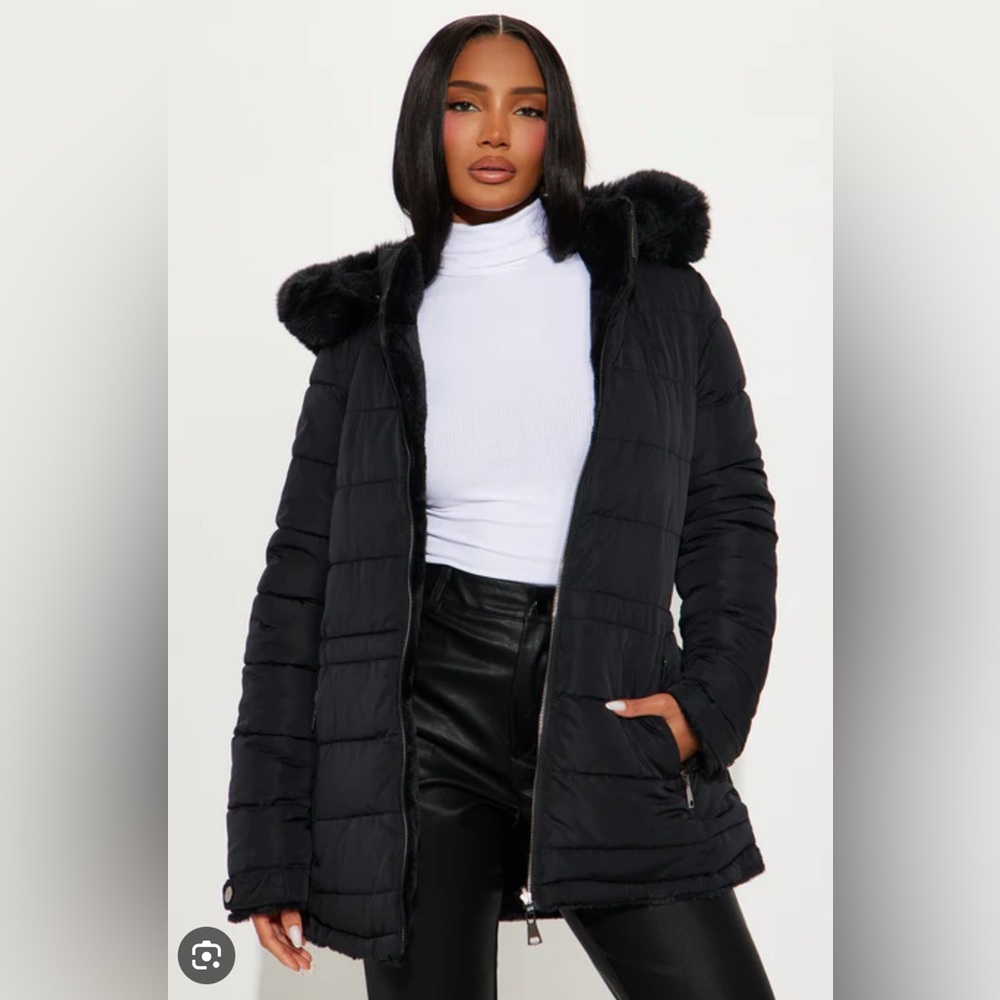 Forever 21 Black Faux Fur Hooded Puffer Jacket
